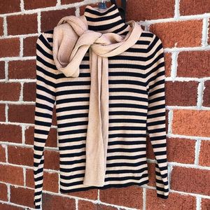 099 - Scarf Moda International Gold Size OS